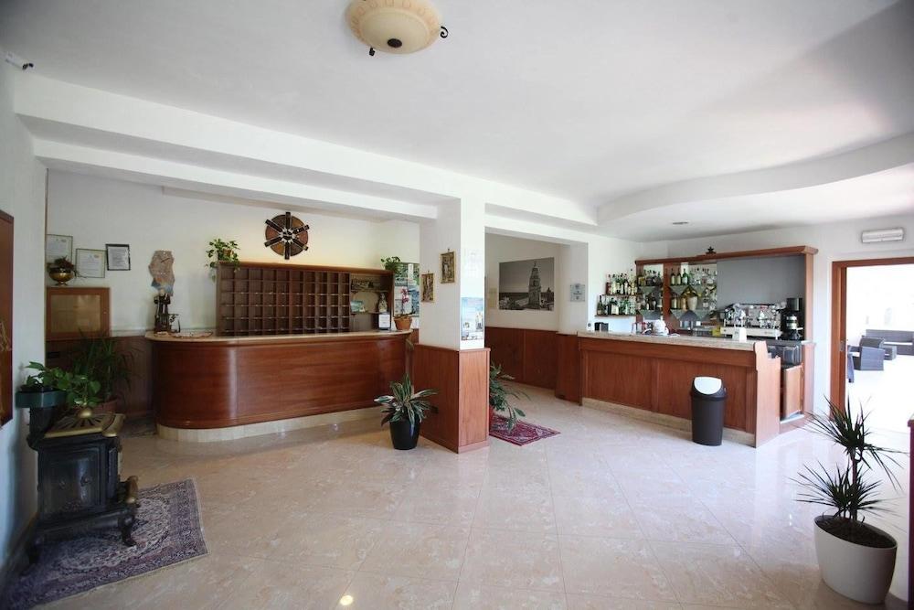 Hotel Club Bellavista Vieste Exterior photo